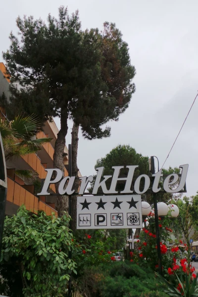 Отель PARK HOTEL 4*