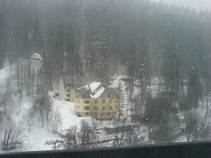 На канатке