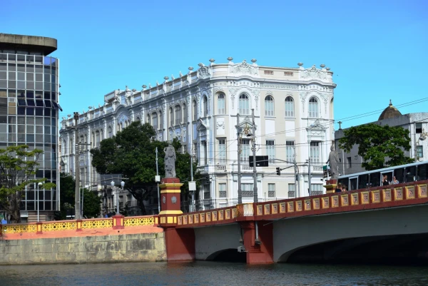 Ресифи