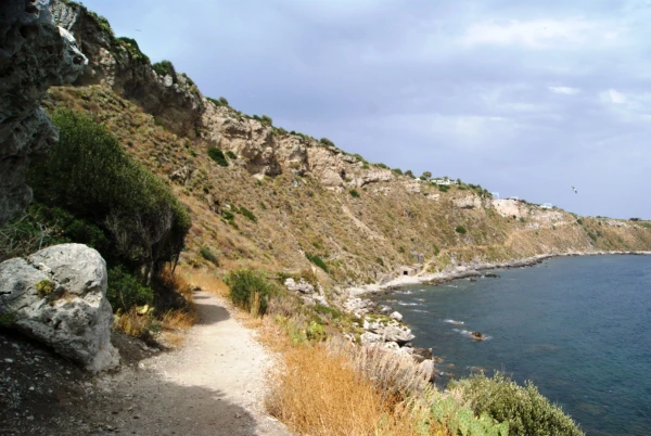 Прогулка по берегу Capo di Milazzo...