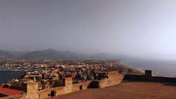 Il Castello, Torre Normanna: виды Милаццо с самой верхней точки города...