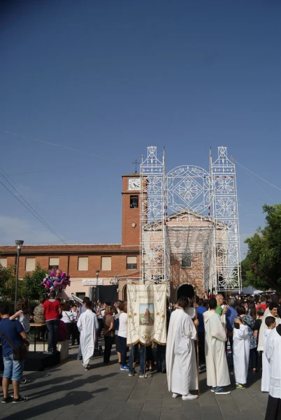 Barcellona Pozzo di Gotto, Convento Santuario di Sant'Antonio di Padova: шествие в день Святого  в День Святого Антония Падуанского...