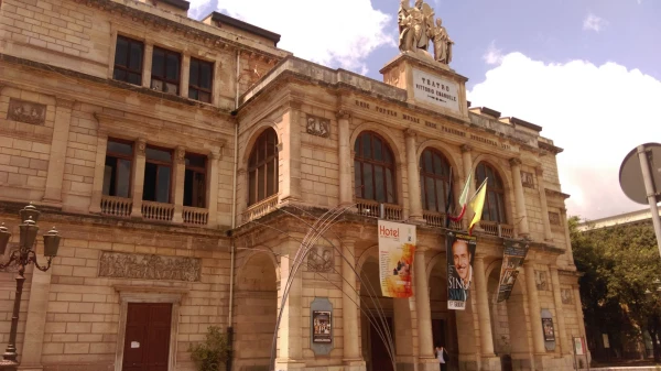 Мессина, Via Giuseppe Garibaldi, Teatro Vittorio Emanuele