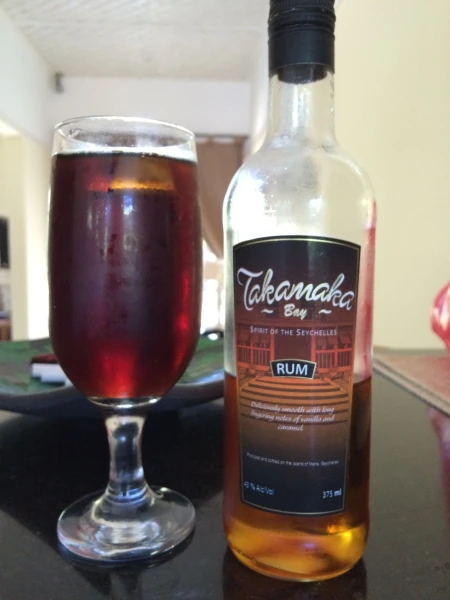 сейшельский ром Такамака