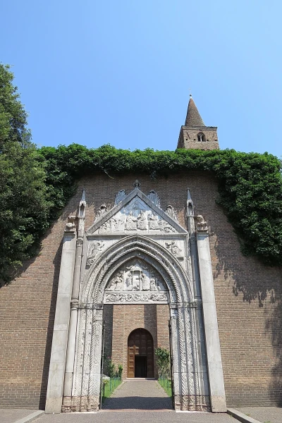 Равенна, Basilica di San Giovanni Evangelista