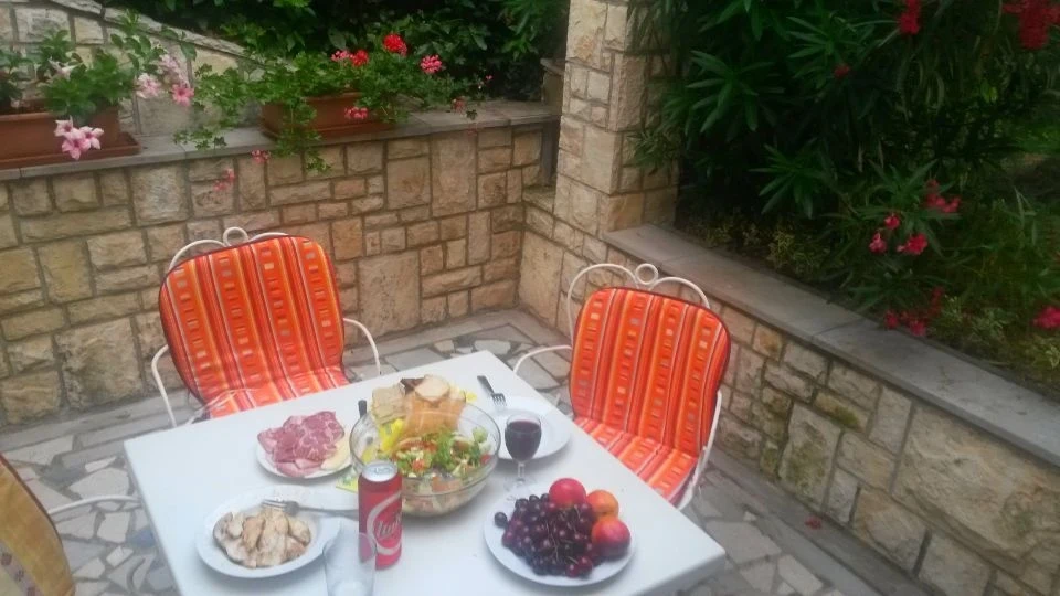 Завтрак на улице (с кухней в арартаментах)