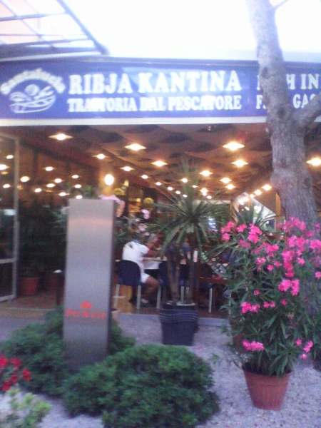 рыбный ресторан Ribja Kantina - Trattoria del Pescatore
