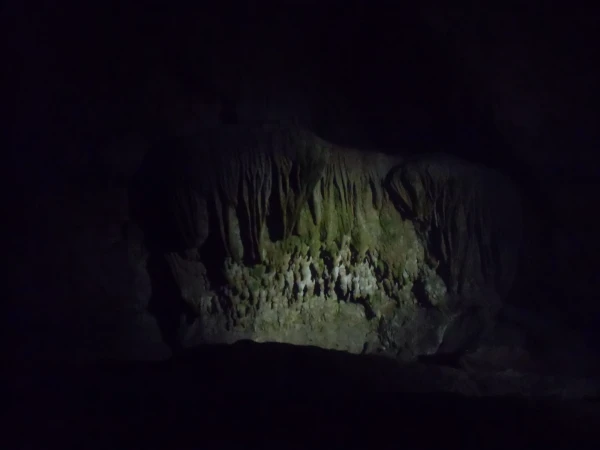 Ниша в пещере Škocjan Caves
