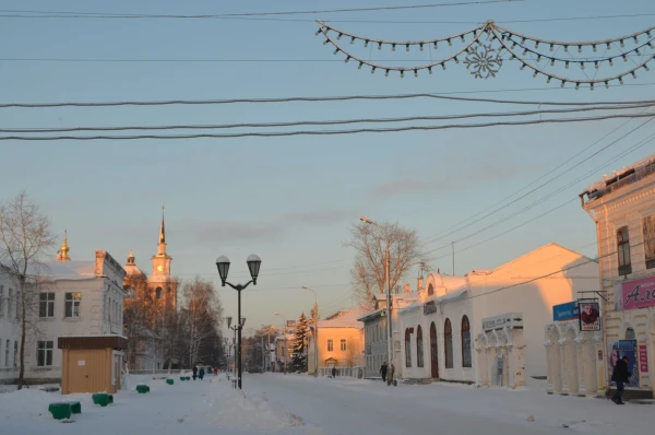 Пустынные улицы Великого Устюга
