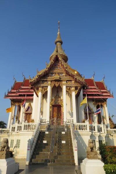 Wat Chai Mongkol, Паттайя