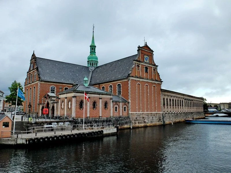Морская  церковь  Хольмен (Holmen), ХVIII в.