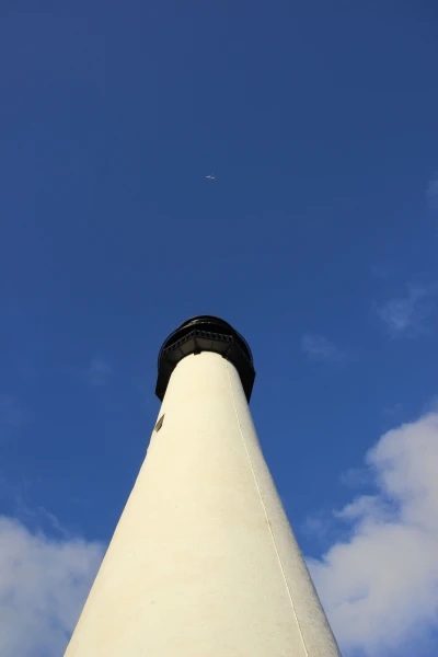 Остров Ки Бискейн. Парк Bill Baggs Cape Florida State Park. Маяк Cape Florida.