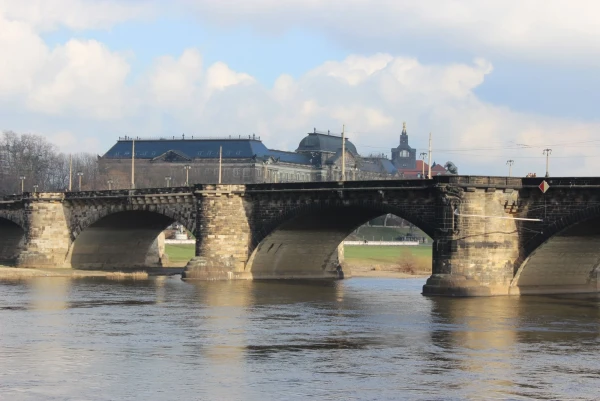 мост Аугустус брюке