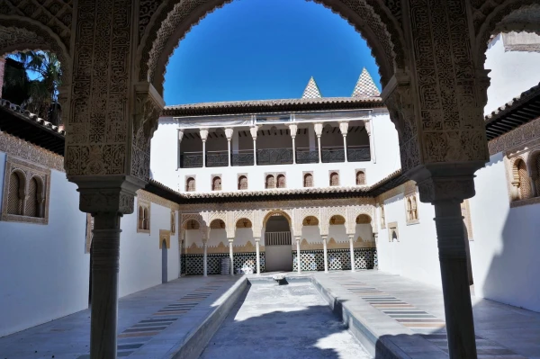 Pueblo Español. Альхамбра