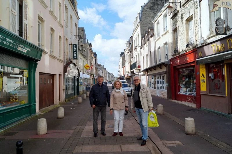 На безлюдных улицах старого Шербура (фото Натальи) 