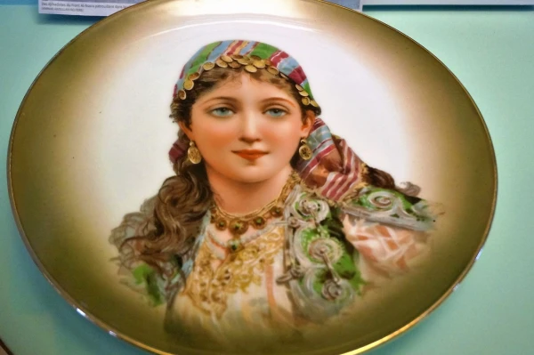 Экспонаты музея Ариана