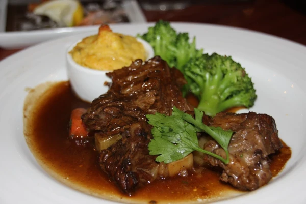 Лайнер Carnival Glory 4*. Platinum Restaurant. Первый ужин.