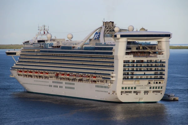 На рейде Белиза: Caribbean Princess 5* LUX.