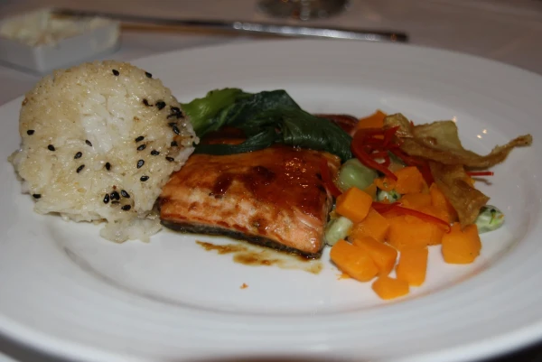Лайнер Carnival Glory 4*. Platinum Restaurant. Ужин.