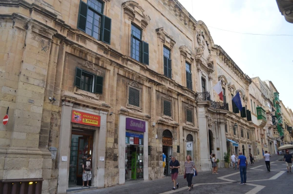 Кастильское подворье. Палаццо Паризио (Palazzo Parisio)