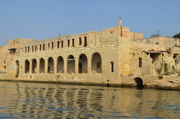Форт на острове Маноэль (Fort Manoel), 