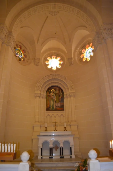В Церкви Та Пину (Ta Pinu Sanctuary)