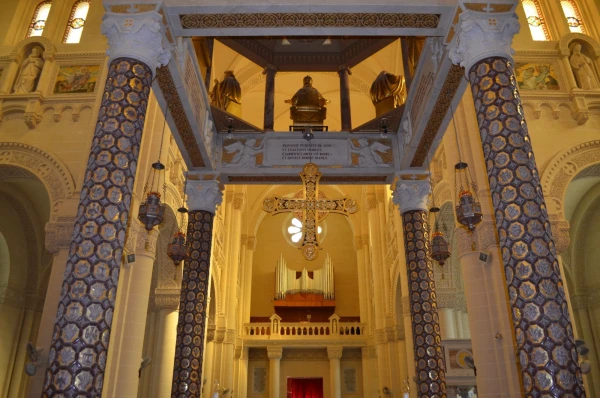 В Церкви Та Пину (Ta Pinu Sanctuary)