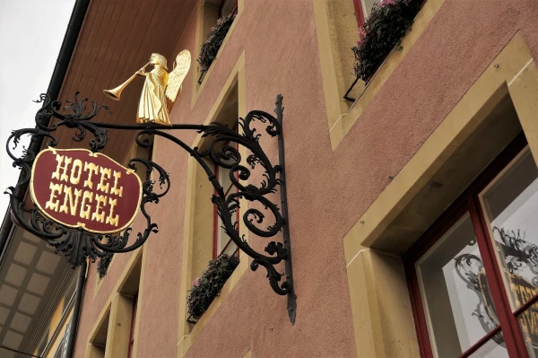 Вывески Цофингена