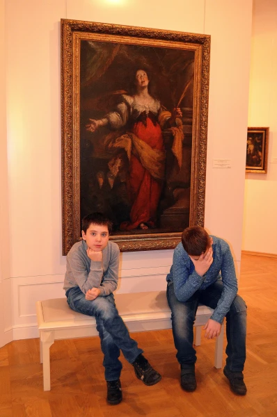 В Художественной галерее. Притомились)))