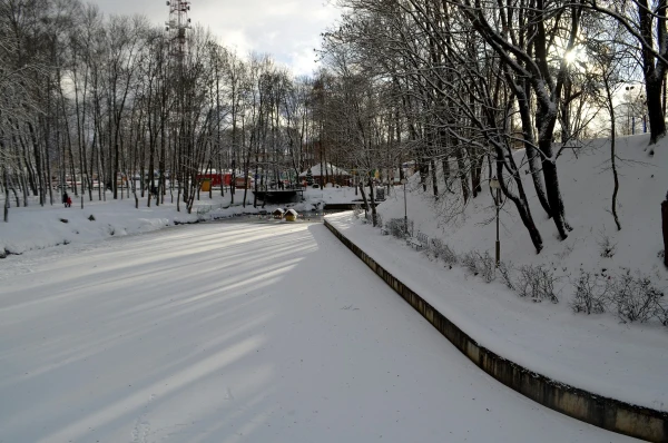 В парке "Лопатинский сад"