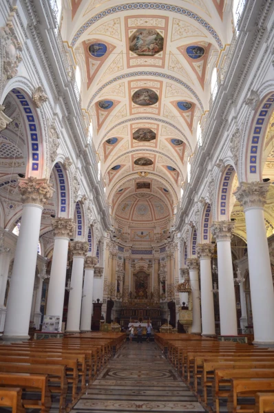 В Церкви Святого Петра (Duomo Di San Pietro)