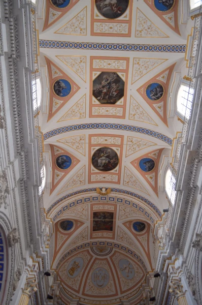 В Церкви Святого Петра (Duomo Di San Pietro)