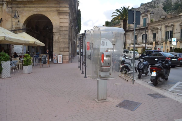 На площади Piazza Matteotti 