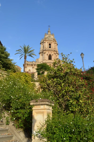 Кафедральный Собор святого Георгия (Duomo di San Giorgio) 12 века