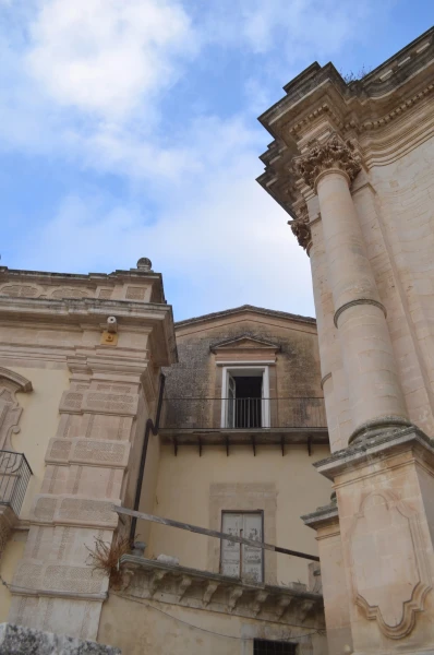 Кафедральный Собор святого Георгия (Duomo di San Giorgio) 12 века