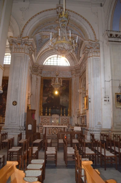 В Кафедральном Соборе святого Георгия (Duomo di San Giorgio) 12 века