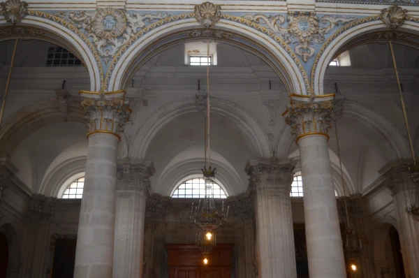 В Кафедральном Соборе святого Георгия (Duomo di San Giorgio) 12 века