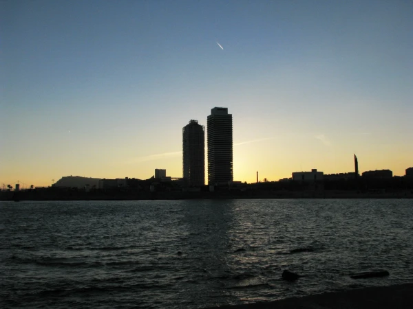 В 17:30 уже темнеет