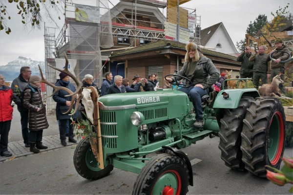 Охотники едут