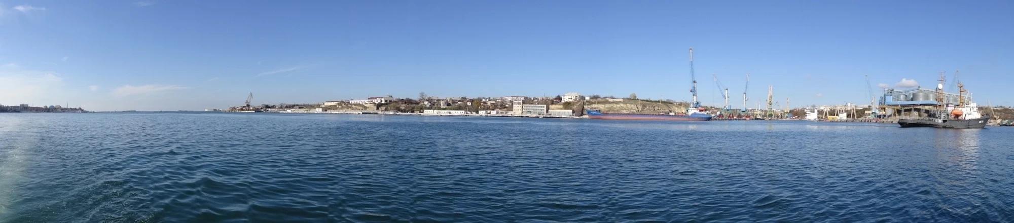 Прогулка по Севастопольской бухте...