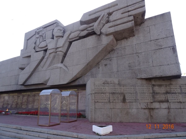Мемориал героической обороны Севастополя 1941-1942 гг.