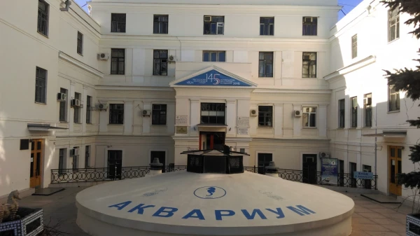 Приморский бульвар...