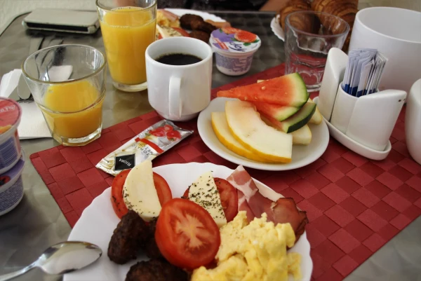 "Mikon Eastgate Hotel" 3*. Завтрак.