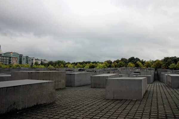 Мемориал памяти убитых евреев Европы (нем. Denkmal fur die ermordeten Juden Europas) — мемориал в Берлине, ФРГ, установленный в память о евреях-жертвах нацизма.
