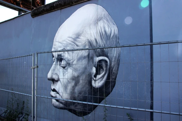Галерея "East Side Gallery" на Берлинской стене..