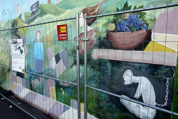 Галерея "East Side Gallery" на Берлинской стене..