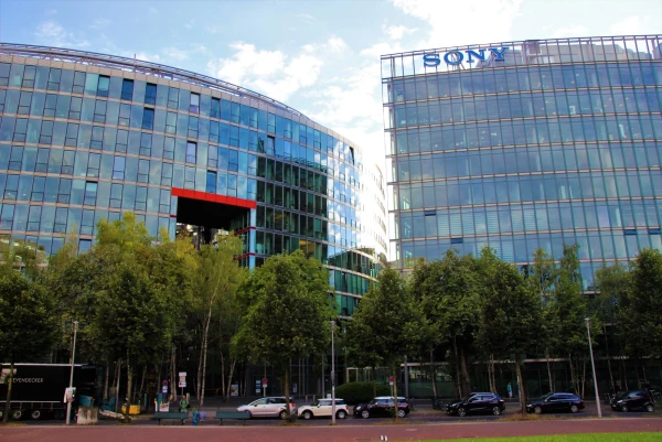 Sony Center — ансамбль зданий на Потсдамской площади в центре германской столицы, один из символов нового Берлина.