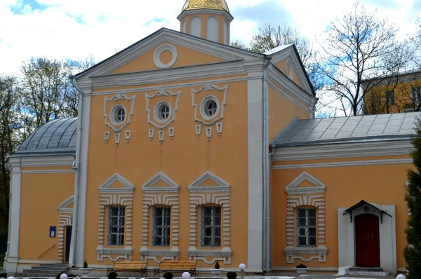 Свято-троицкий женский монастырь (1672 г.)