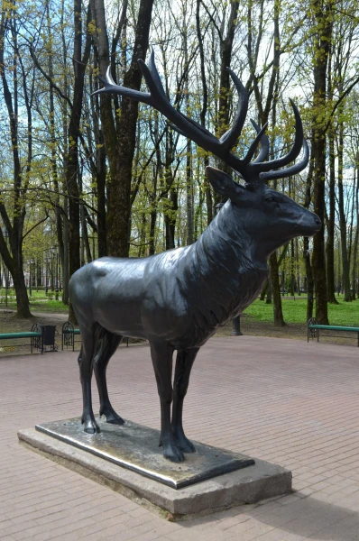 Парк Блонье. Знаменитый смоленский олень