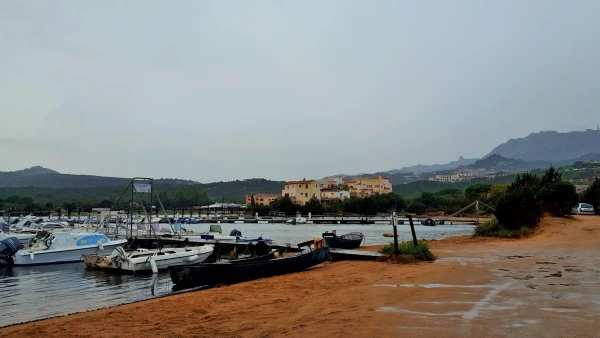 отель Cala di Volpe, где снимались эпизоды для одного из фильмов бондианы “Шпион, который меня любил" 